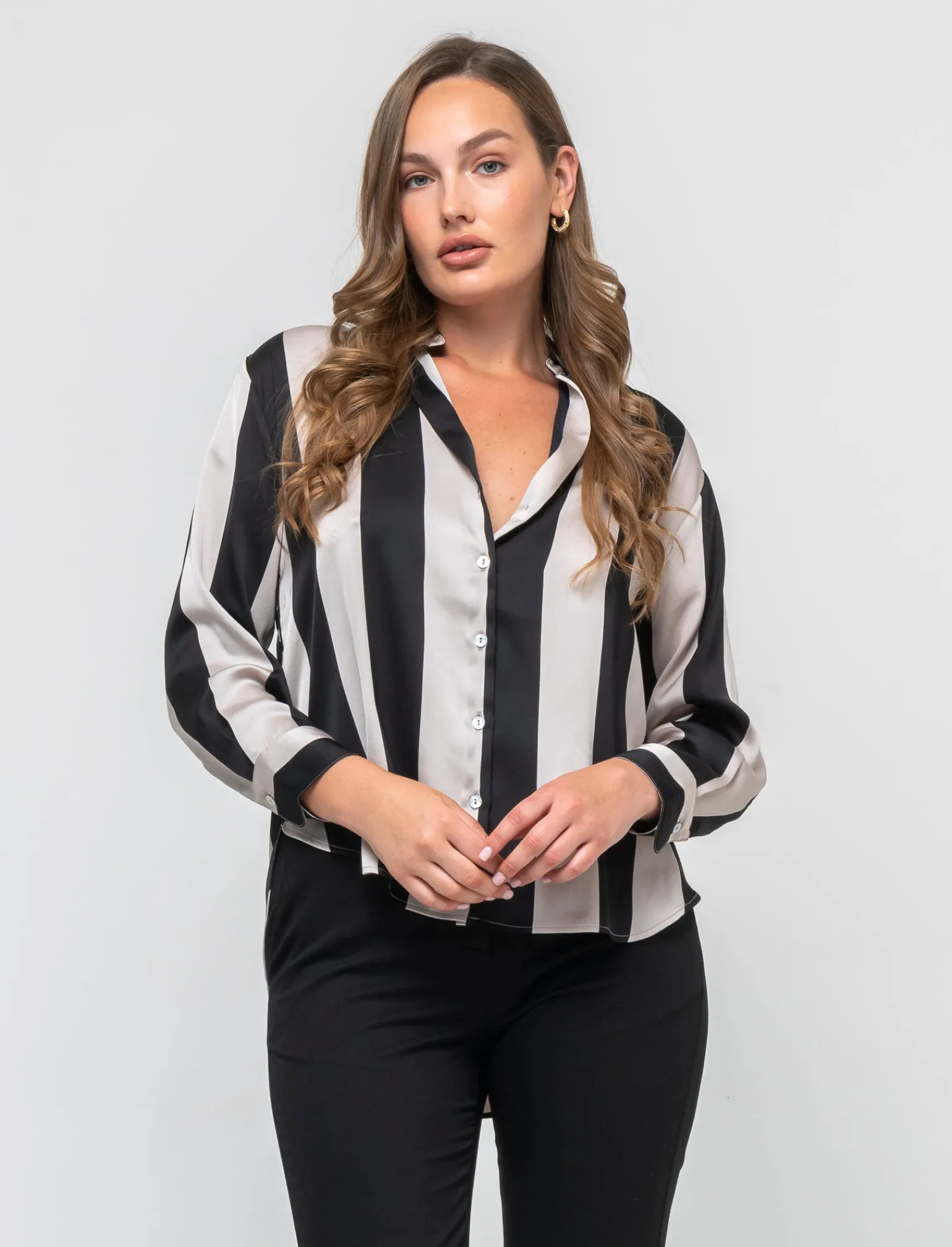 Donna Piazza Italia Donna | Camicie E Casacche<Camicia stampata in rasocon bottoni in madreperla - var 1