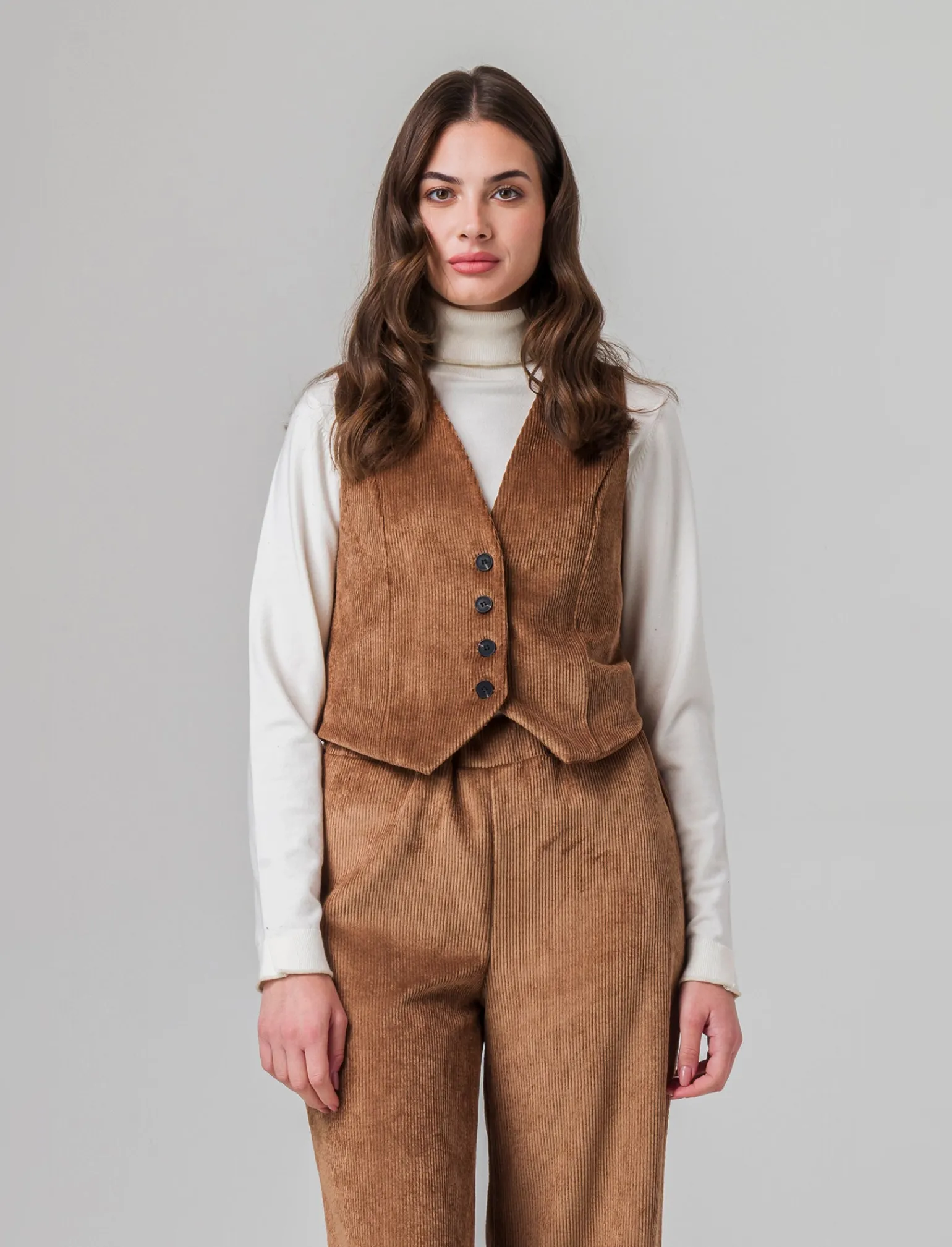 Donna Piazza Italia Giacche E Blazer<Gilet a coste in tessuto effetto velluto con bottoni - tabacco