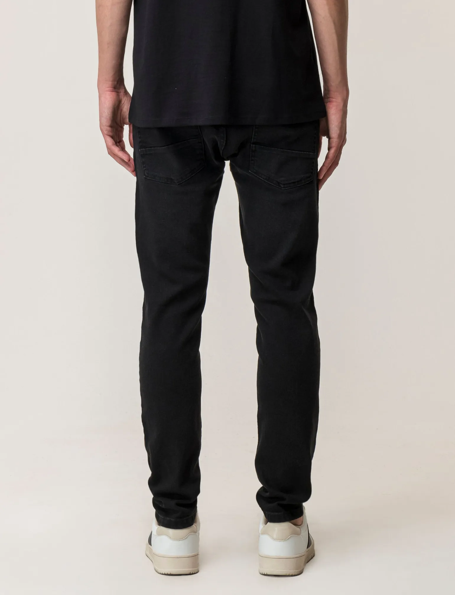 Uomo Piazza Italia Jeans<Jeans skinny fit cinque tasche in essuto denim super stretch effetto slavato. Chiusura anteriore con -