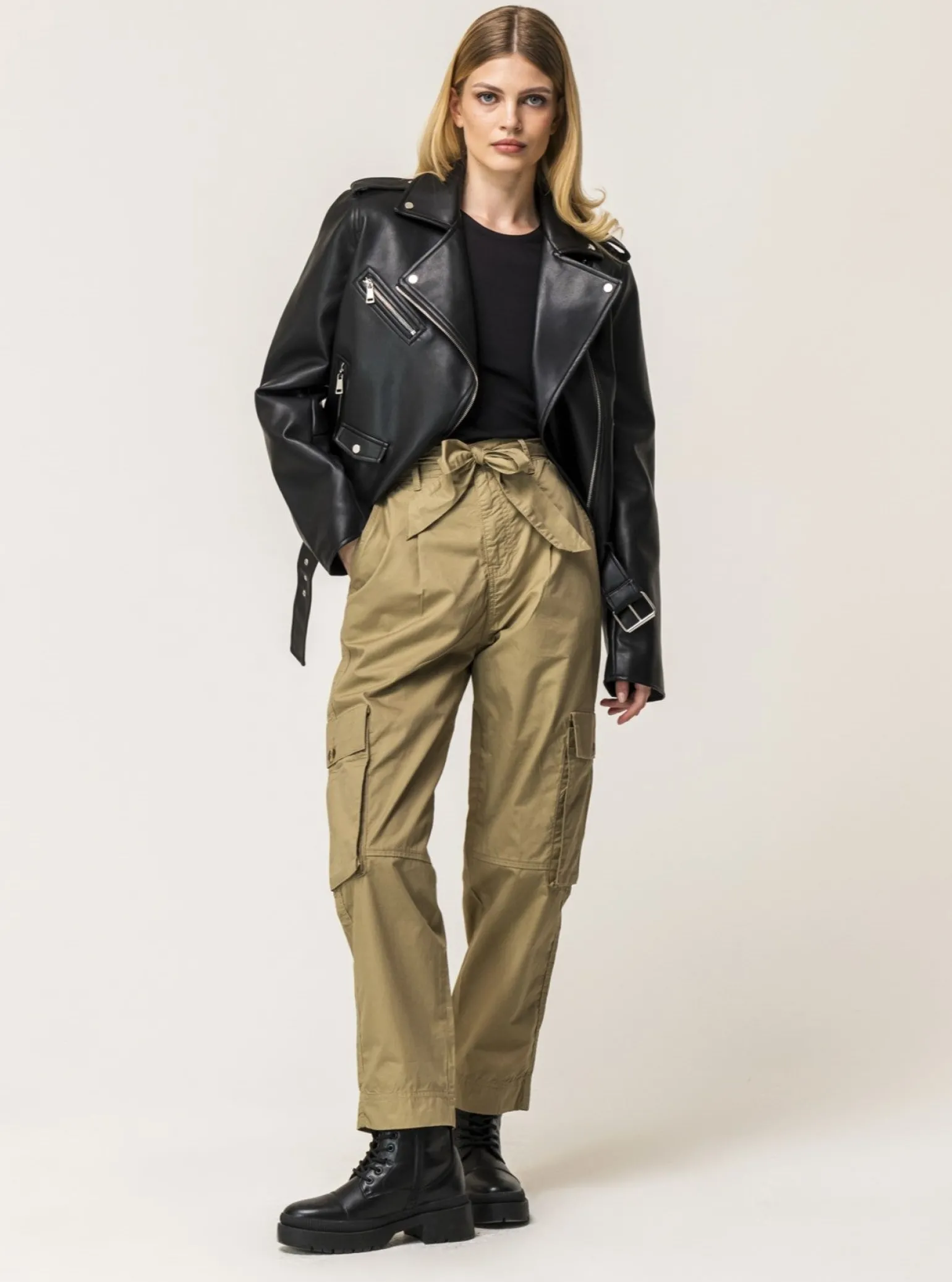 Donna Piazza Italia Pantaloni<Pantalone cargo loose con fusciacca in tessuto fisso - fieno