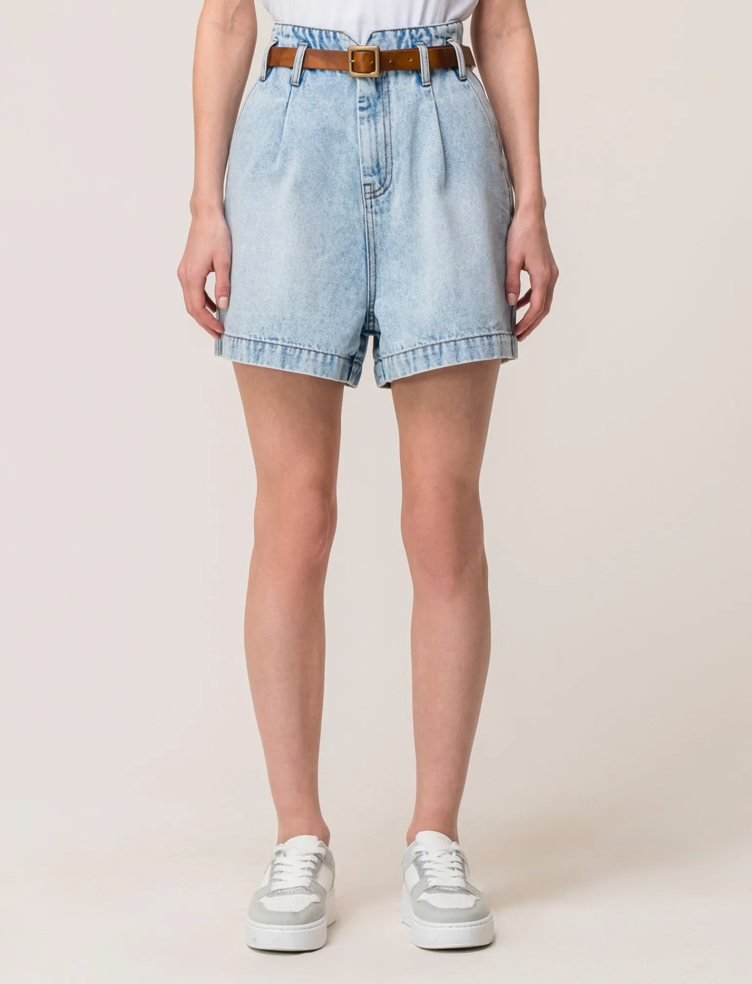 Donna Piazza Italia Shorts<Short in demin modello paper bag con cintura e tasche applicate sul retro - Denim chiaro