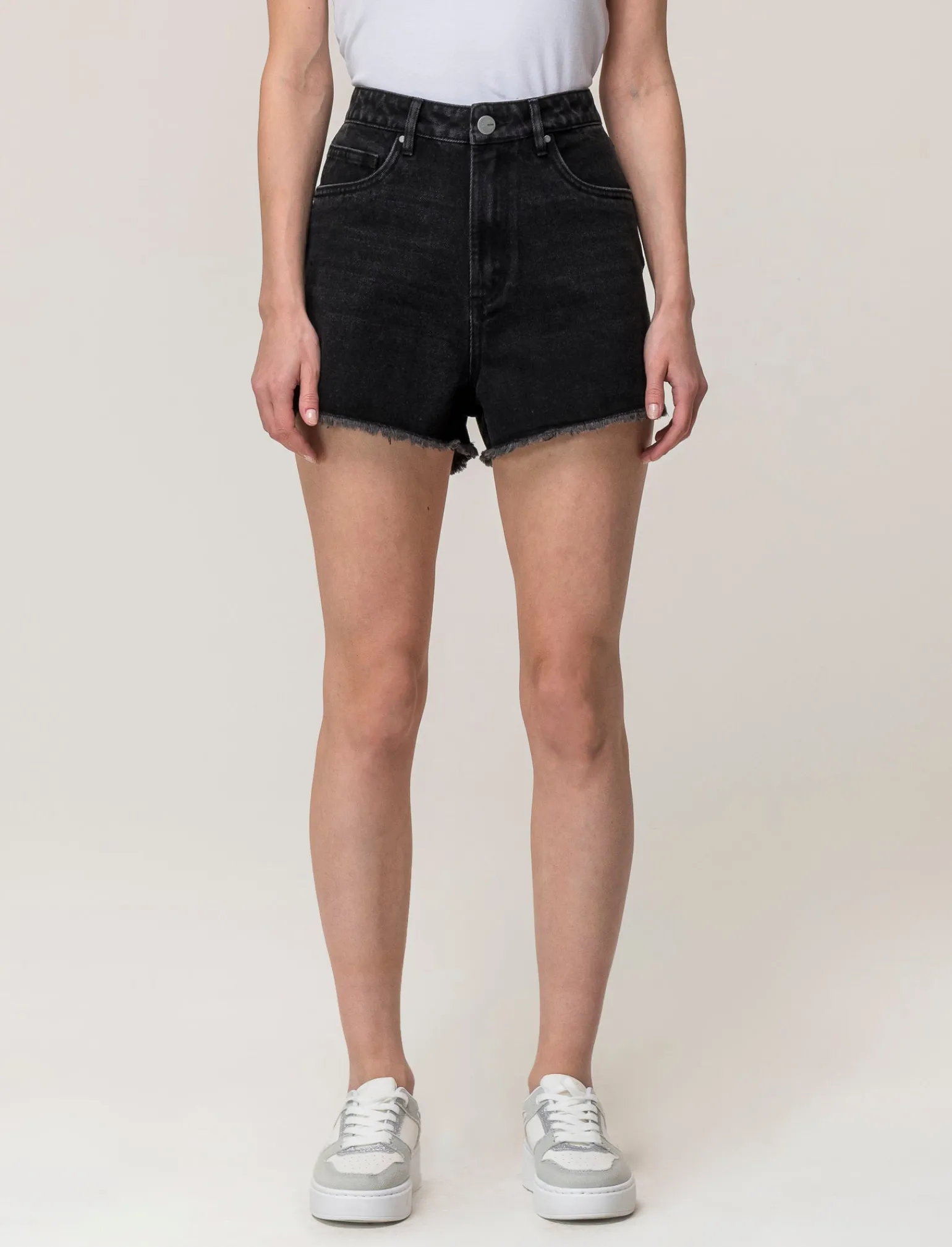 Donna Piazza Italia Shorts<Short in tessuto denim con orlo sfrangiato,apertura con zip e bottone -