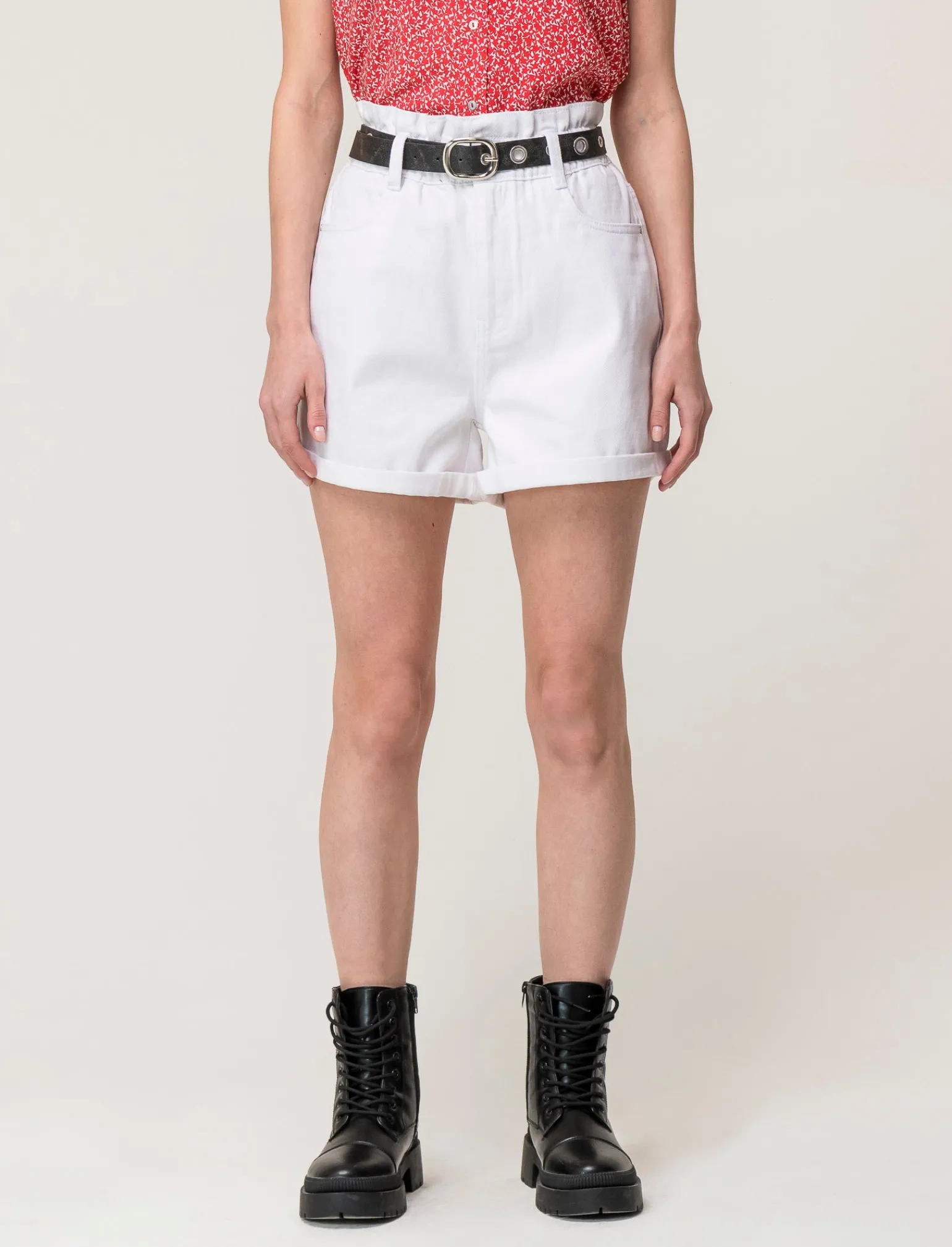 Donna Piazza Italia Shorts<Short in tessuto vestibilità paper bag con cintura e orlo riscoltato -