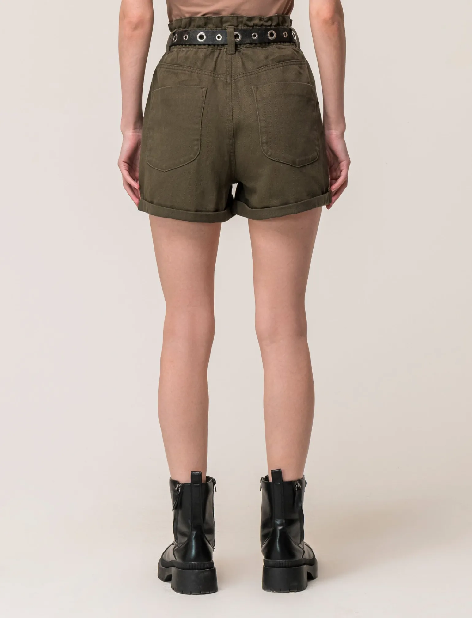 Donna Piazza Italia Shorts<Short in tessuto vestibilità paper bag con cintura e orlo riscoltato - Ve.milit.
