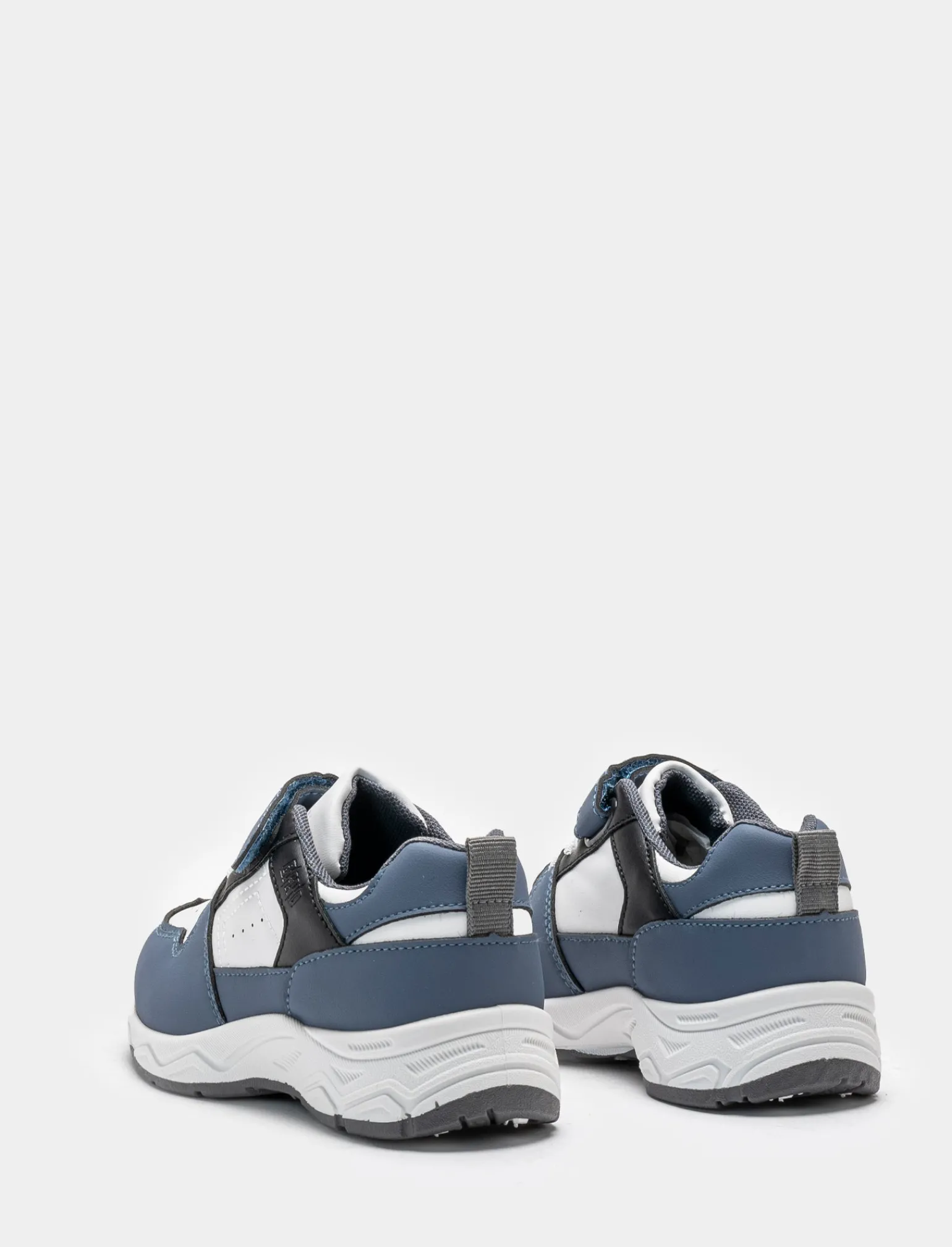 Bambino Piazza Italia Bambino | Sneakers<Sneakers con strappo, in poliuretano bianco con riporti grigi e neri. -