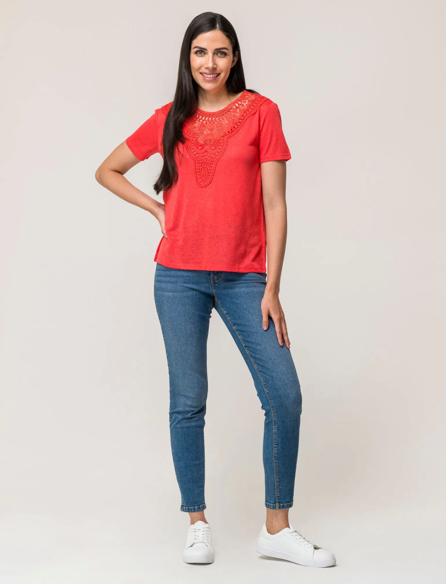 Donna Piazza Italia T-Shirt E Top<T-shirt mezza manica vestibilità regular con applicazione macramè su scollo - latte
